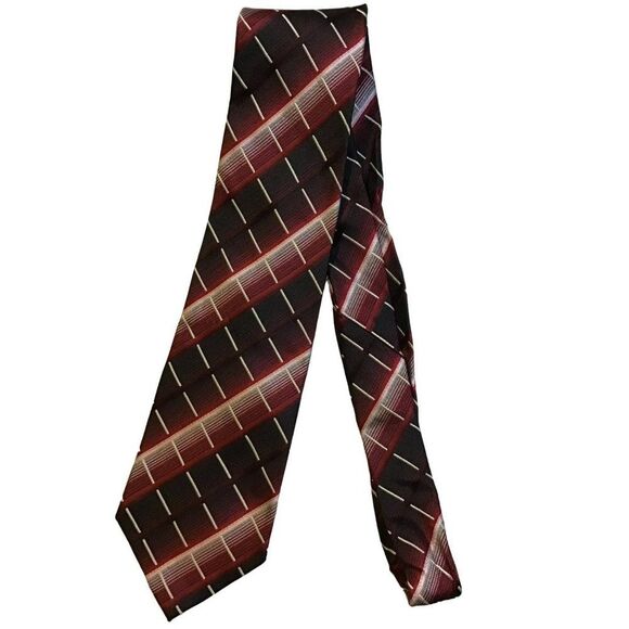 5/$10 Alfani Pointed  60 inch Red, White  Checked Silk Men's Tie NWOT - Picture 1 of 4